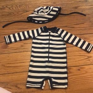 Hanna Andersson one piece with matching hat